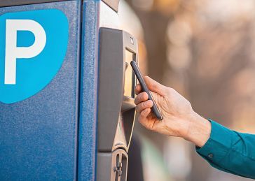 Aparcamiento cercano